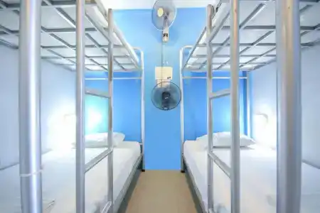 OYO 1054 Phuket Backpacker Hostel - 41