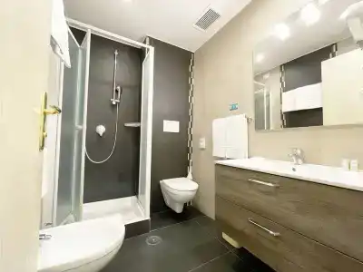 Central - 221