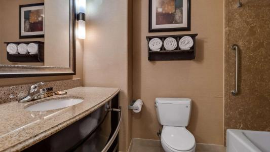 Best Western Plus Suites - 9