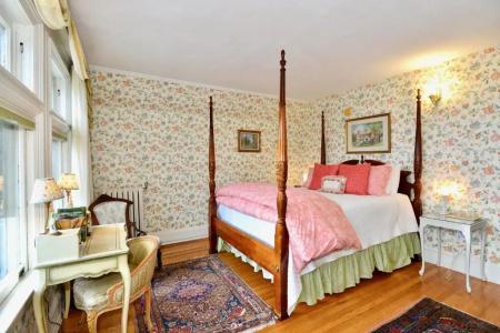 Wilburton Inn - 114