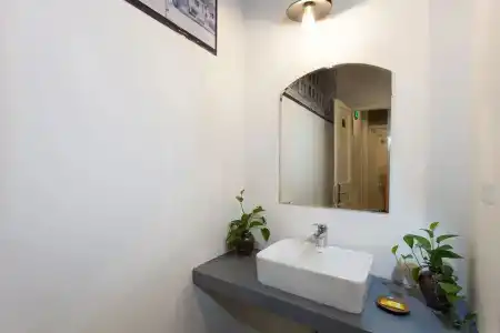 Luxury Backpakers - 5