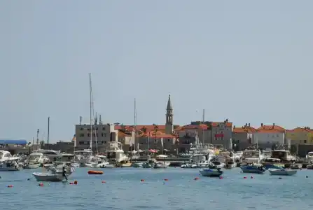 Budva Inn Guest House - 12