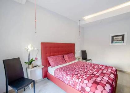 Riviera Luxury Suites - 30
