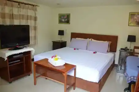 Home Stay Stc Bed And Breakfast - 47