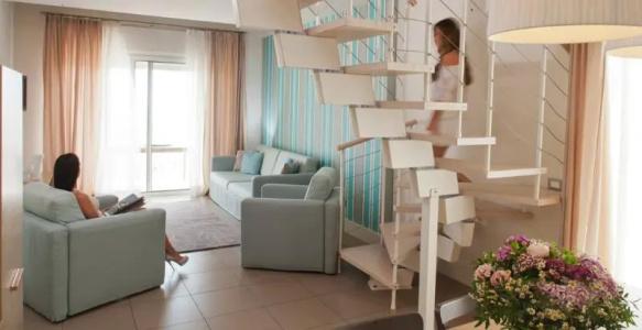 Le Rose Suite - 78