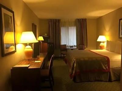 Ramada by Wyndham Portland Airport - 33