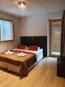 Levi Suites Levi Gold - 94