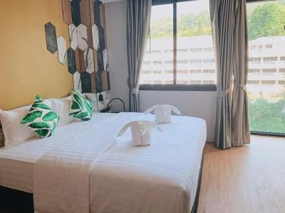 Sky Wave Patong - 8