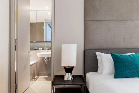 Fraser Suites - 100