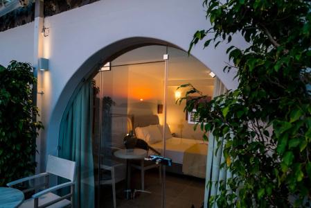 Kratiras View Luxury Suites - 16