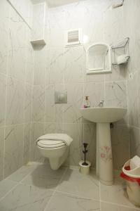 Nezahat Sultan Apart - 44
