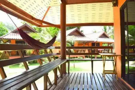 Lanta Pearl Beach Resort - 39
