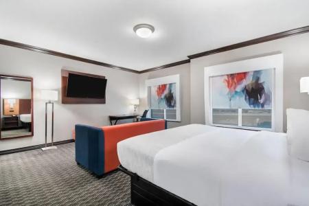 Hawthorn Suites by Wyndham - 63