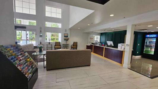 SureStay Plus by Best Western Orlando International Drive - 46