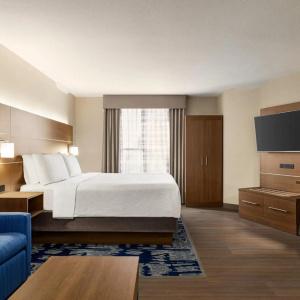 Holiday Inn Express Vancouver-Metrotown (Burnaby) - 36