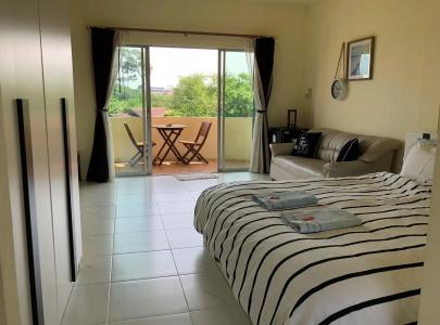 The One Apartment Bangsaray by RoomQuest - 36