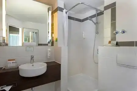 Holiday Inn Frankfurt Airport - Neu-Isenburg, An Ihg - 73
