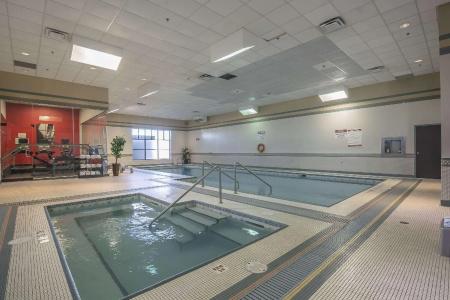 DoubleTree by Hilton North - 13