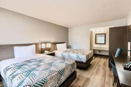 6-Carlsbad, Ca - East Near Legoland - 21