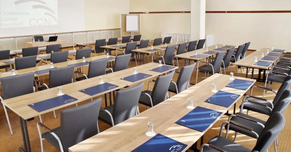 Courtyard by Marriott Dresden - 11
