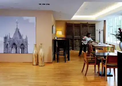 ibis Utrecht - 19