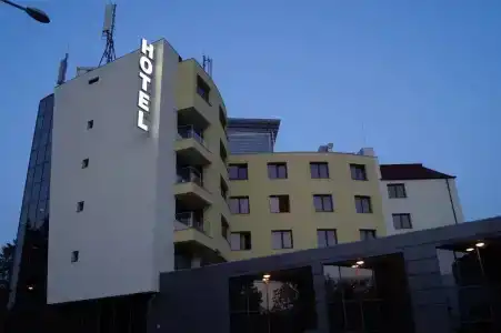 Triada - 0
