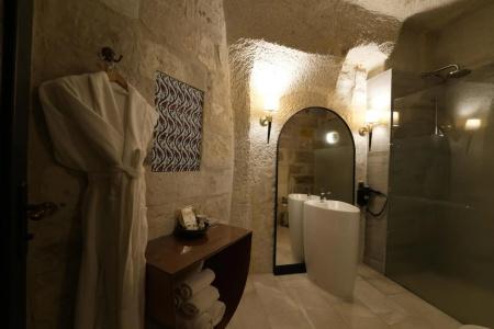 Artemis Cave Suites & Spa - 9