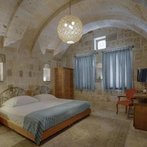 Hera Cave Suites - 46