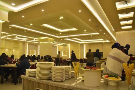 Park Plaza - 10