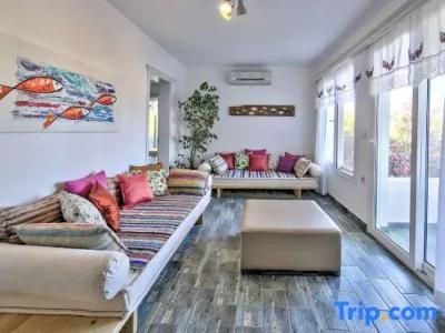 Kefi Beach & Suites - 155
