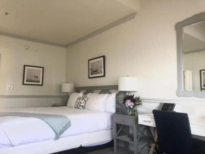 Blue Lantern Inn, a Four Sisters Inn - 1