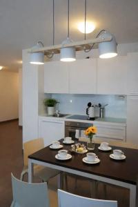 Bayer's Boardinghouse und - 86