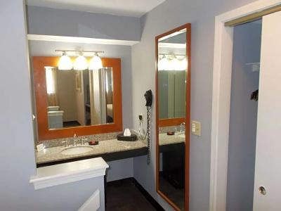 SureStay Studio by Best Western - 110