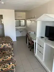 Surfside - - 40