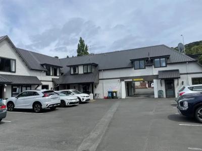 Allan Court - 81