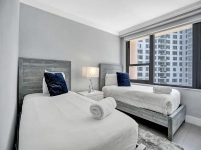 The Alexander All Suites - 96