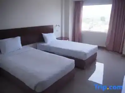 Sinkiat Thani - 24
