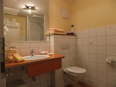 ApartChristine - 8