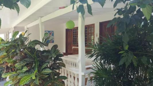 Beau Vallon Bungalows - 23
