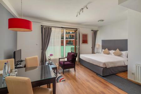 Escala & Suites - 1