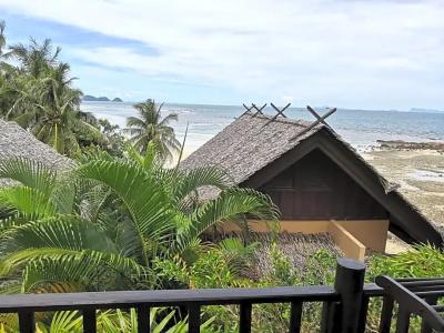Beyond The Blue Horizon Boutique Bungalows - 38