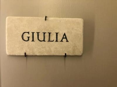 The Roman Empire Guesthouse - 133