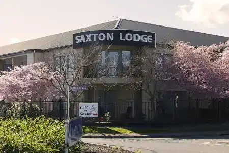Saxton Lodge - 0