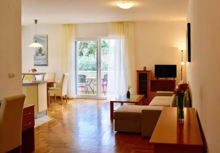 Pervanovo with Free Parking - 254