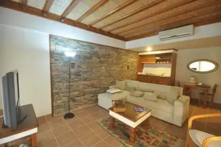 El Vino & Suites - 70