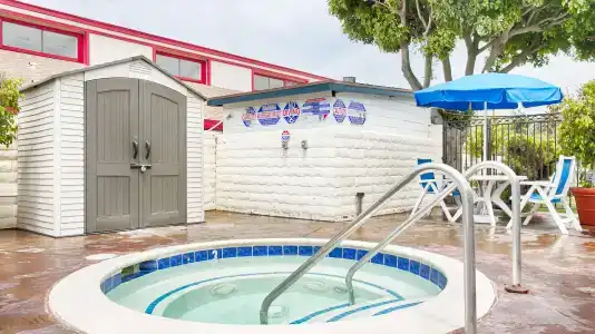 Best Western Surf City - 13