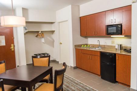 Holiday Inn Express & Suites-Summit Township, an IHG - 15
