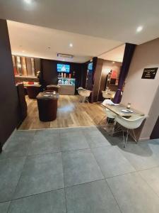 & Spa Le Renard Centre - 19