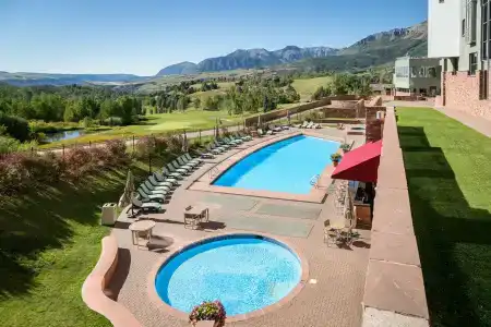 The Peaks and Spa - 17