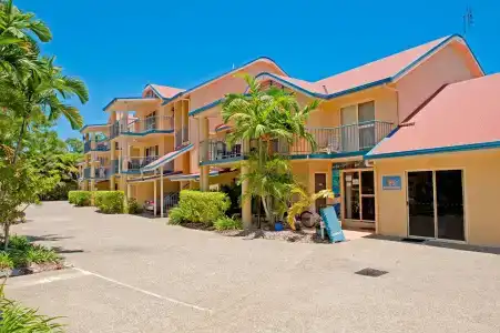at Beach Court Holiday Villas - 15